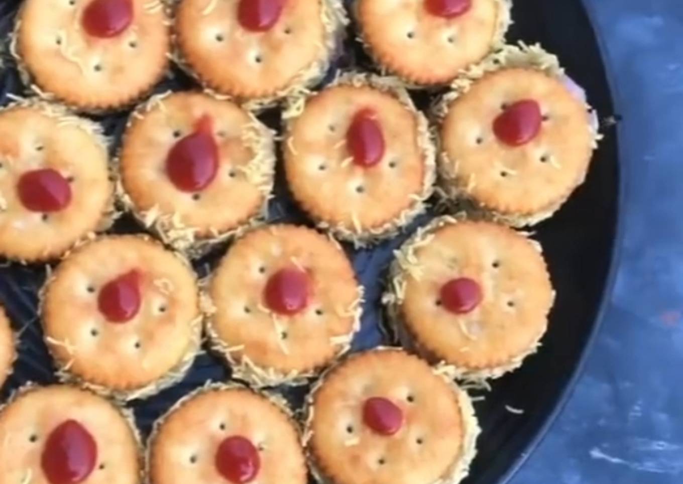 Monaco biscuits stuffed sev puri