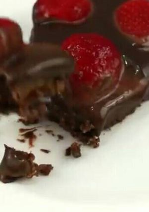 Una foto de Tarta de chocolate y frutillas
