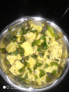 खमन ढोकला (Khaman dhokla recipe in hindi) रेसिपी मुख्य फोटो