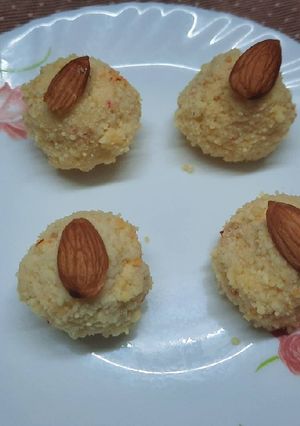 কেশর সন্দেশ (kesar sandesh recipe in Bengali) রেসিপির প্রধান ছবি