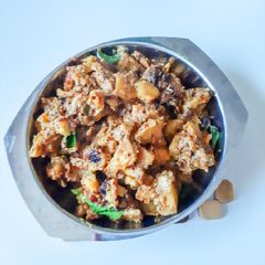 A picture of Raw Plantain Tamarind Curry.