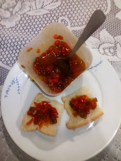 Una foto de Dip de Pimentón y Ají Dulce