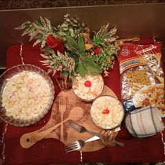 A picture of Kolson macroni salad.
