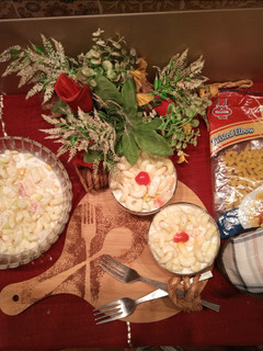 A picture of Kolson macroni salad.