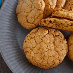 A picture of Crunchy! Peanut Butter Cookies.