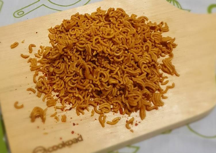 Mie Kriuk Keju Pedas