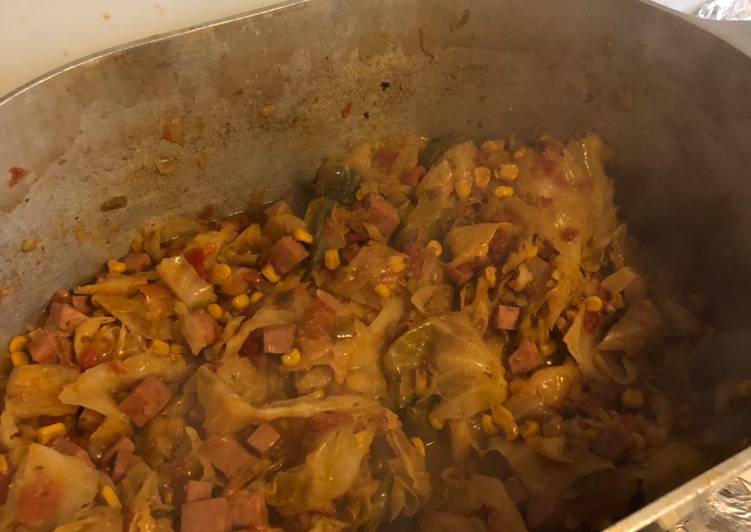 Simple Way to Prepare Any-night-of-the-week Cajun cabbage /Bourgoo