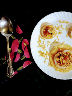 આલુ પૂરી (Aloo Poori Recipe In Gujarati) રેસીપી મુખ્ય ફોટો