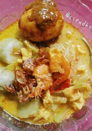 Foto resep Lontong sayur labu siam&telor bumbu petis