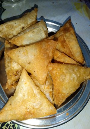 A picture of Mini Crispy Samosay.