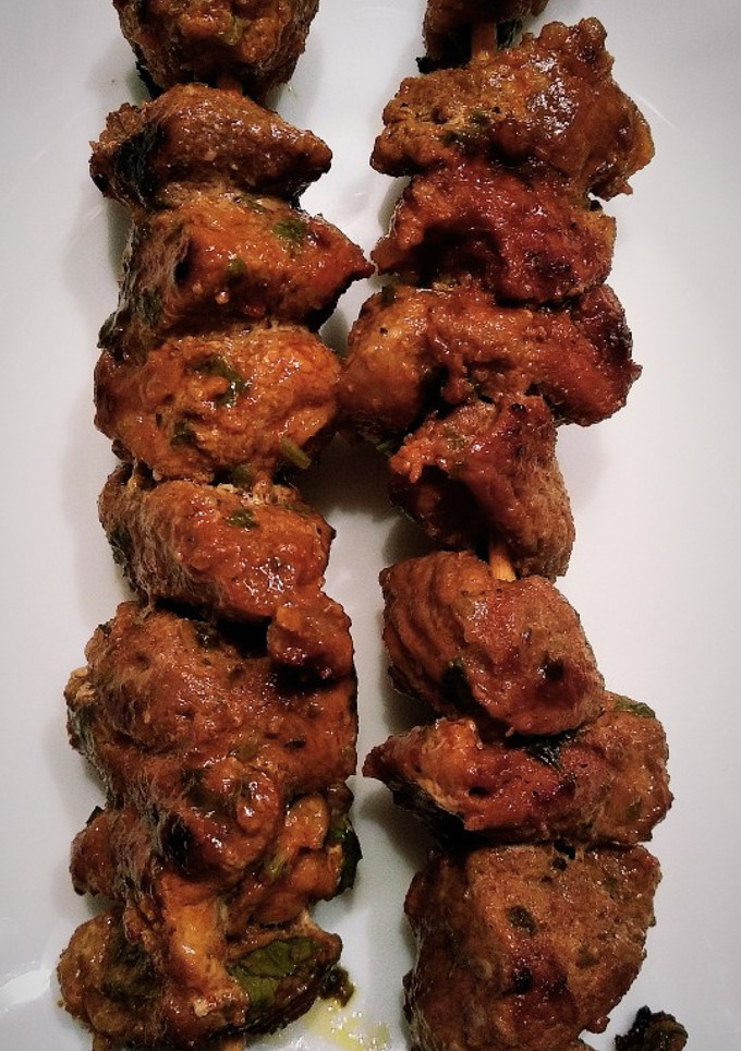 Una foto de Pinchos morunos