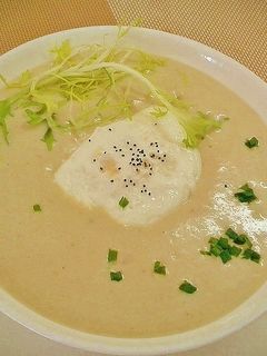 Una foto de Crema de calabacín con parmesano