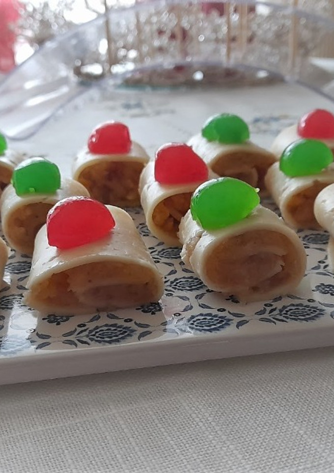Una foto de Rollitos de queso y carne de membrillo