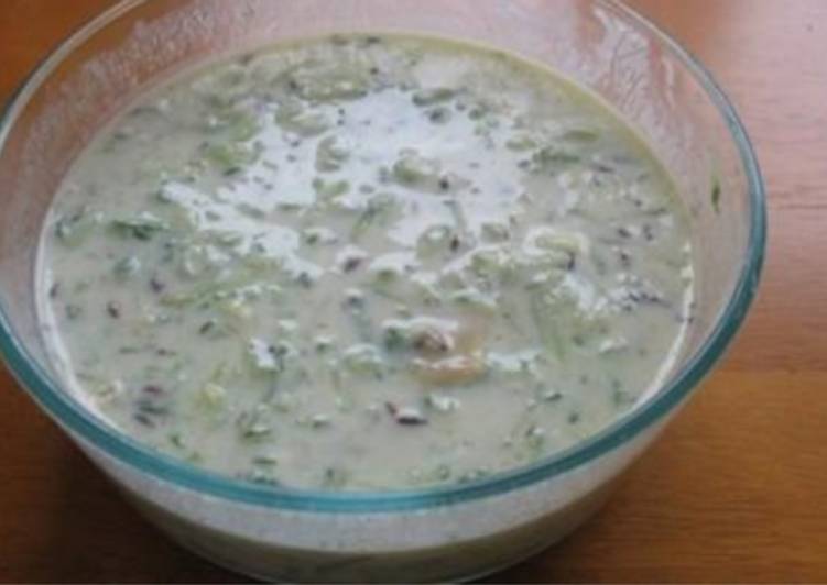 Cucumber raita