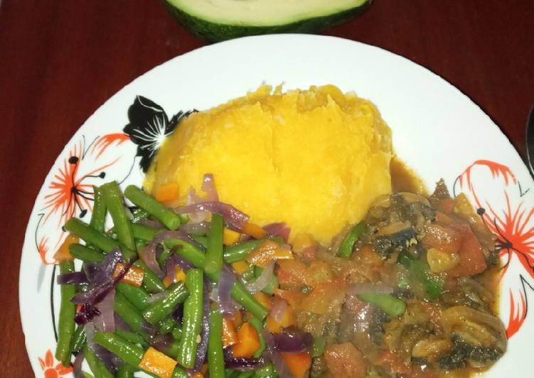 Recipe of Super Quick Homemade Matumbo in coconut cream and mashed pumpkin