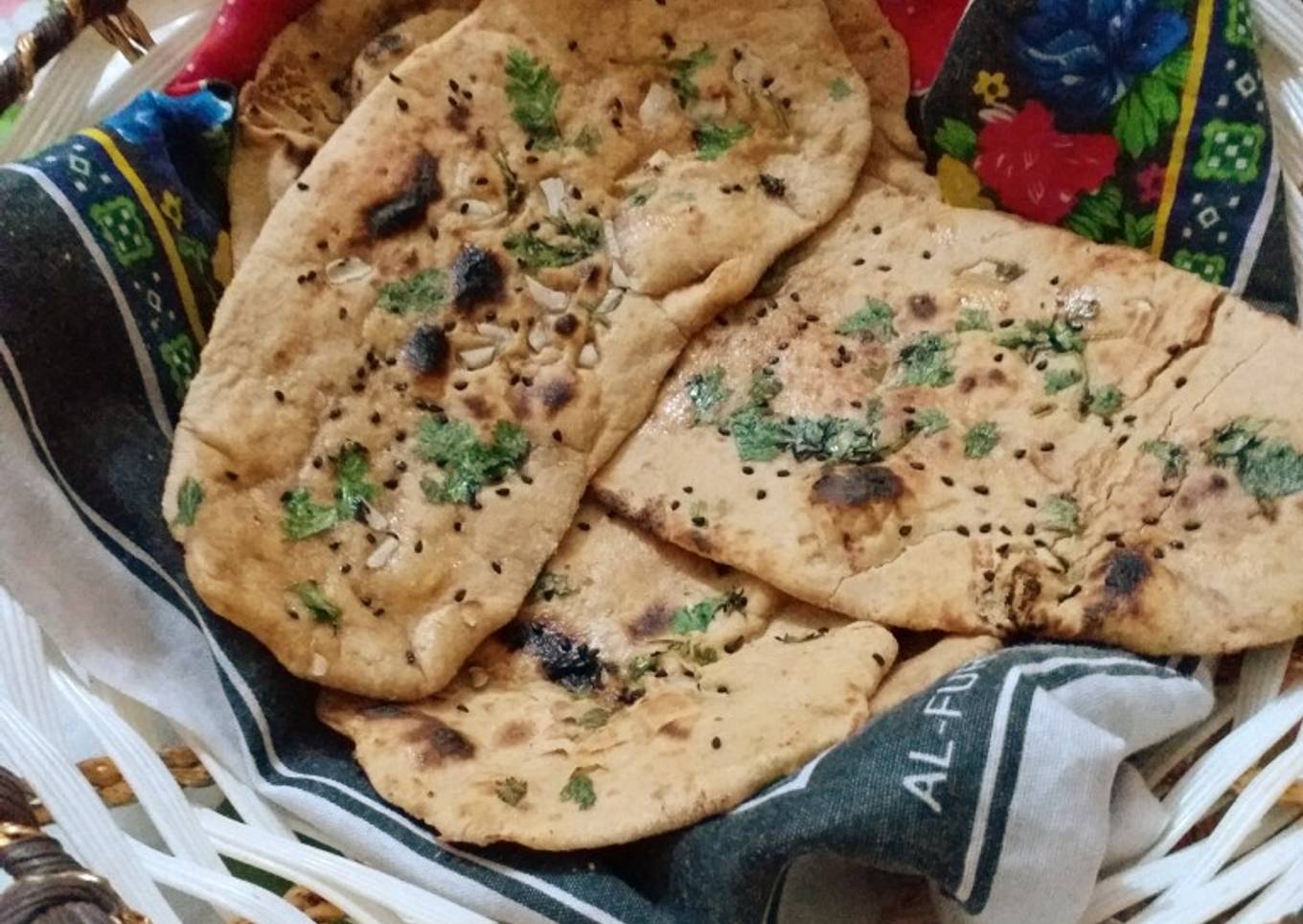 Wheat flour naan with deggi korma