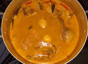 Foto resep Gulai Ayam & Telur Bumbu Instant Indofood