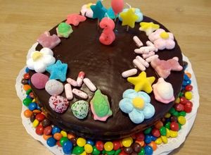 Una foto de Tarta de chuches para el cumpleaños de Emma