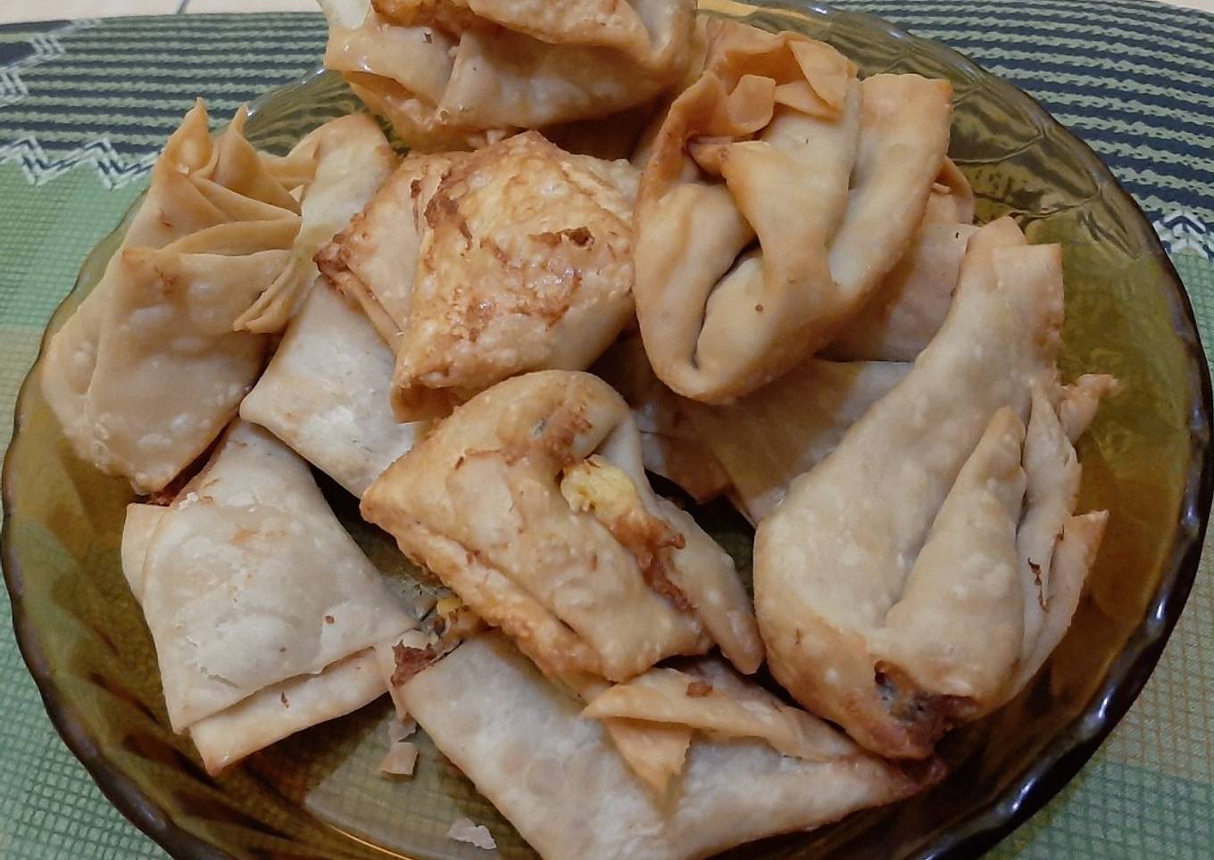 Pangsit Goreng Tongkol Suwir