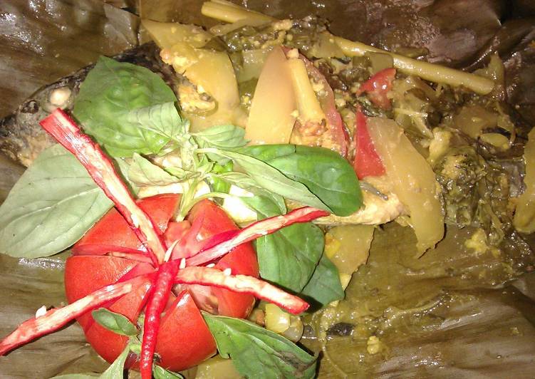 Ikan mas pepes buah mangga#ketika buah masuk dapur#cookpad community