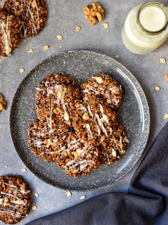 A picture of Walnut & Oat Cookies.