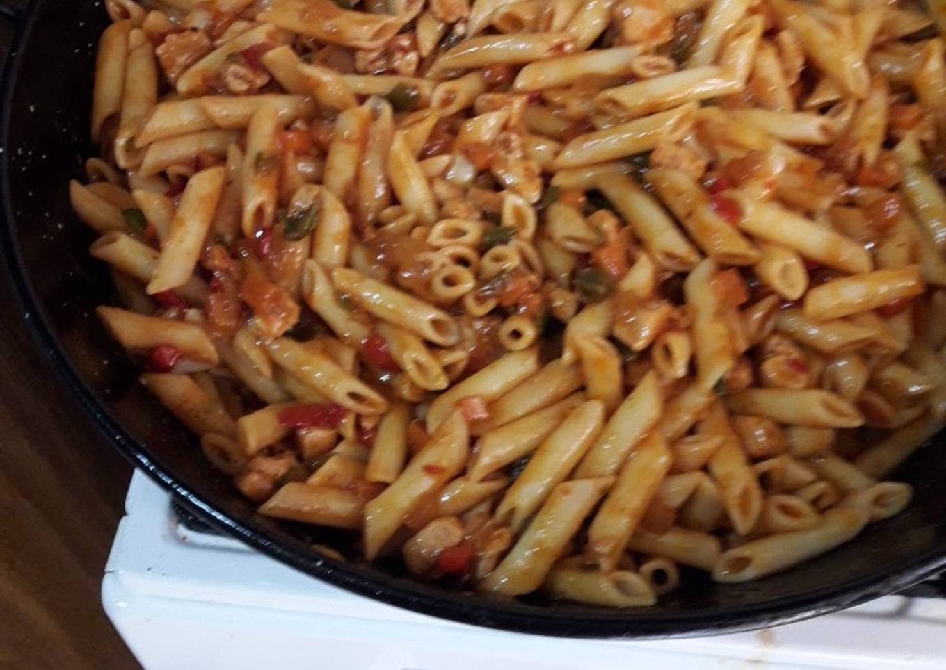 Macarrones en salsa de verduras