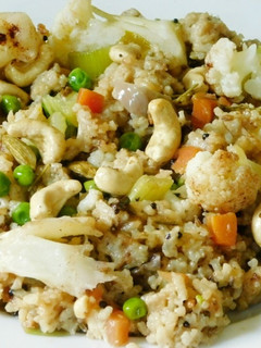 சுவையோ சுவை--காய்கறி பிரியாணி (kaaikari biriyani recipe in tamil) செய்முறை முக்கிய புகைப்படம்
