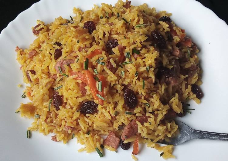 Spiced Rice with raisins