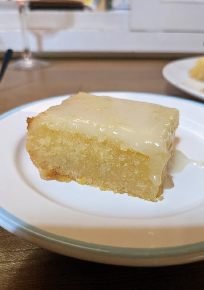Una foto de Brownie de limón