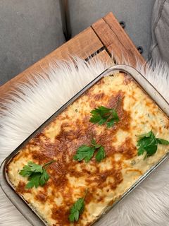 صورة لوصفة صينية رز بالدجاج بصوص البشاميل 🤍