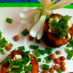 A picture of #Ramadan POTATO KATORI CHANNA CHAT.