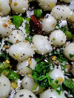 மினி பால்ஸ் கொழுக்கட்டை (Mini balls kolukattai recipe in tamil) செய்முறை முக்கிய புகைப்படம்