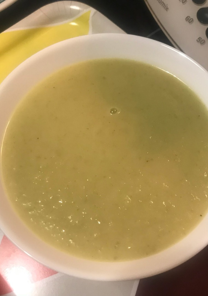 Una foto de Crema de apio y nabos (con y sin thermomix)