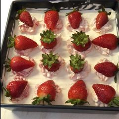 A picture of Strawberry cheesecake!!!!.