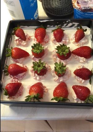 A picture of Strawberry cheesecake!!!!.