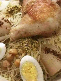 صورة لوصفة رشتة بالمرقة البيضة