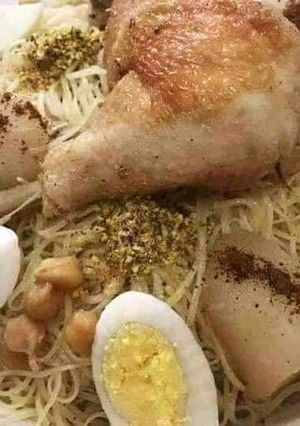 صورة لوصفة رشتة بالمرقة البيضة