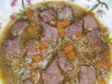 Dados de ternera en salsa (en olla rápida)