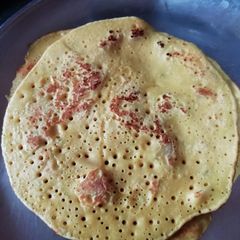 A picture of Besan chiila.