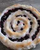 ZITRONEN-CHEESECAKE MIT BLAUBEERKOMPOTT