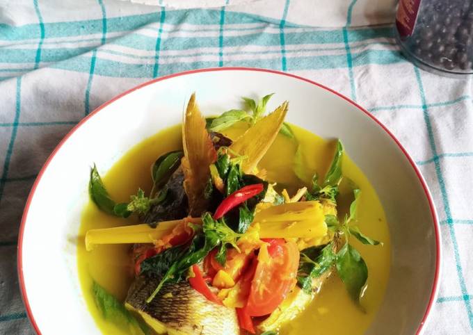 Resep Ikan Kuah Asam oleh Onna Indriyani - Cookpad