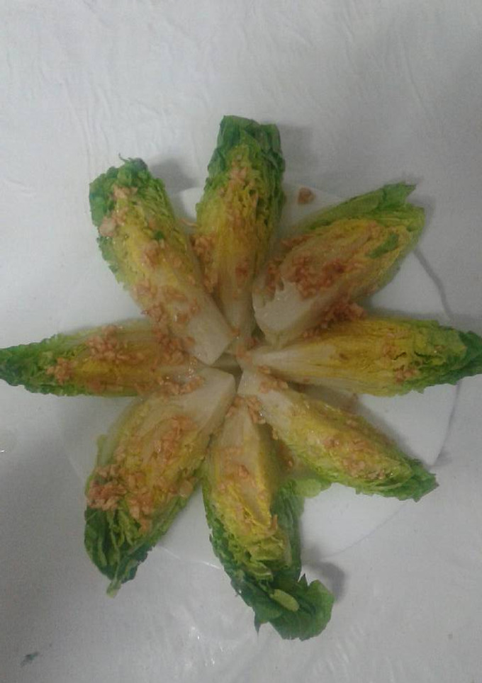 Una foto de Cogollos de lechuga aliñados