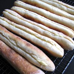 A picture of Mini Baguettes with Milk Cream.