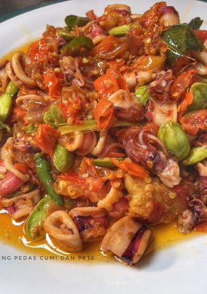 Foto resep Oseng pedas cumi dan pete