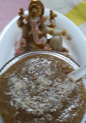 A picture of Badam ka sheera.