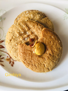 A picture of Peanut butter cookies.