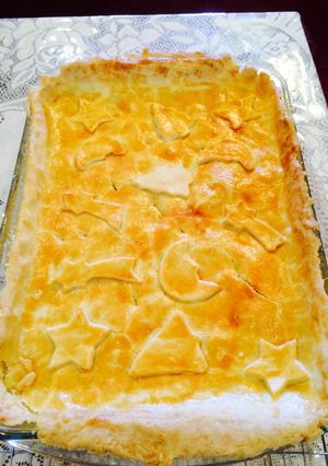 A picture of Chicken and Mushroom Pie.