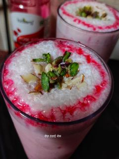 रोज़ ठंडाई शेक (rose thandai shake recipe in Hindi) रेसिपी मुख्य फोटो