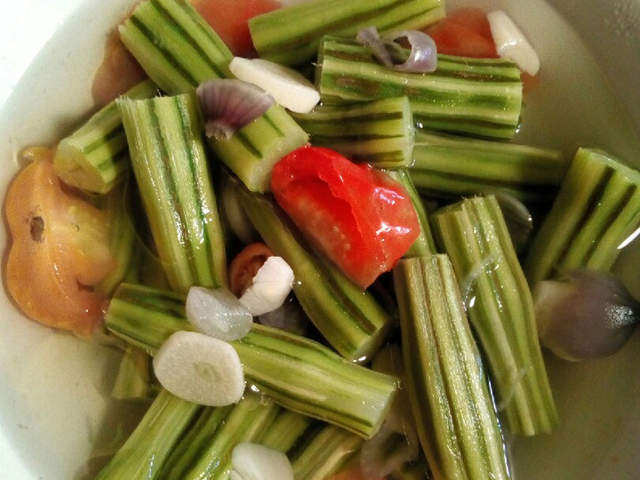  Bagaimana cara membuat Sayur asem klentang  istimewa