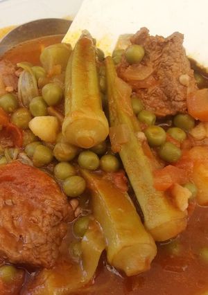 Φωτογραφία της συνταγής Μοσχαράκι με μπάμιες, αρακά και πατάτες